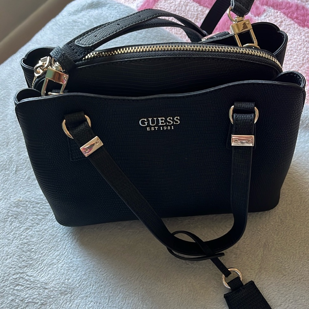 Guess Lyndi Small Triple Compartment Girlfriend Satchel